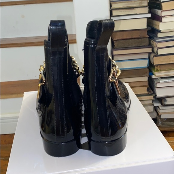 DAV Glasgow Chain Rain Booties Blk/Gold Sz 10 NIB - Picture 3 of 5